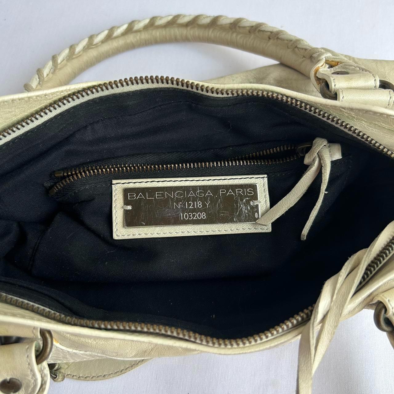 PreOwned RARE Balenciaga ‘the first’ small/ medium city bag