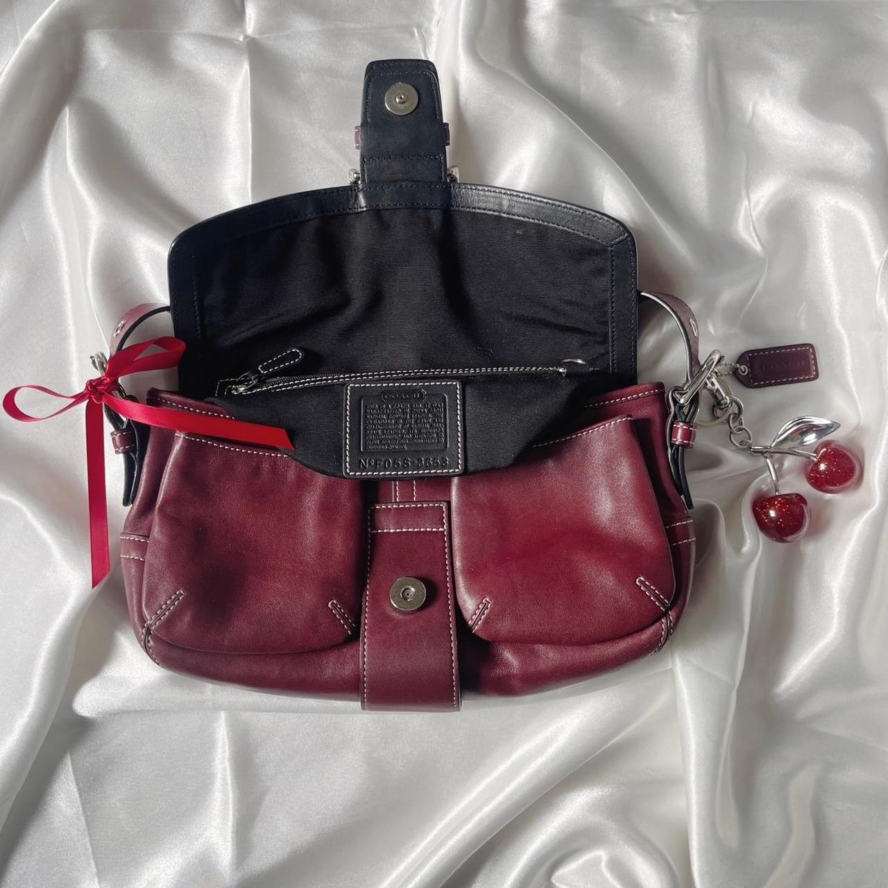 🍒2005 Coach Black Cherry Pocket Soho 🍒