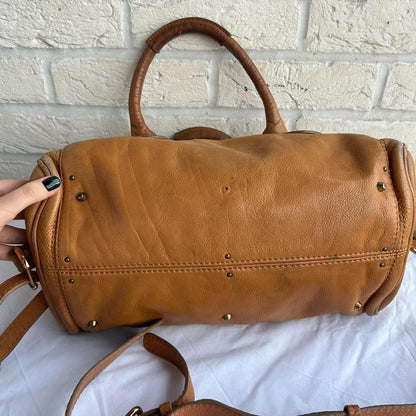 PreOwned 2000s vintage Chloe Paddington handbag in tan brown leather with long cross body/ shoulder strap (detachable).