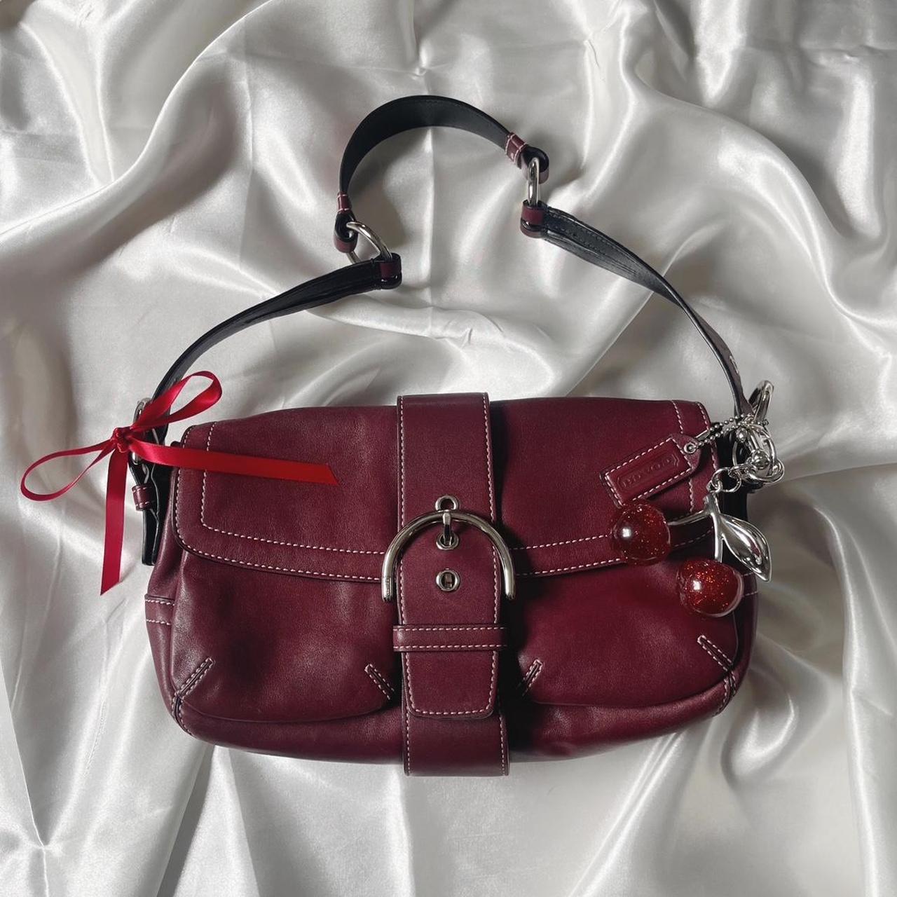 🍒2005 Coach Black Cherry Pocket Soho 🍒