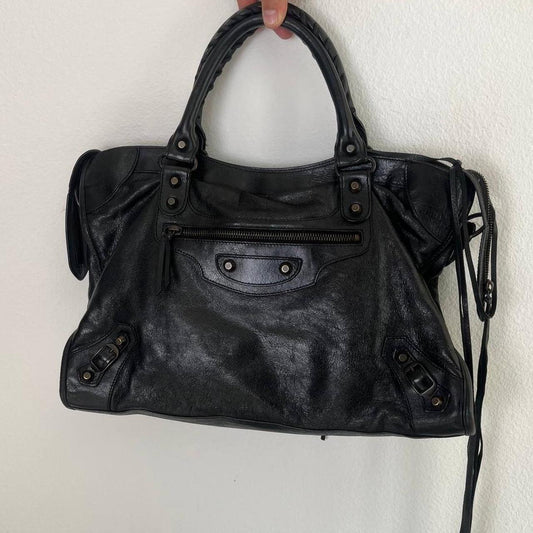 Preowned Authentic black Balenciaga city bag