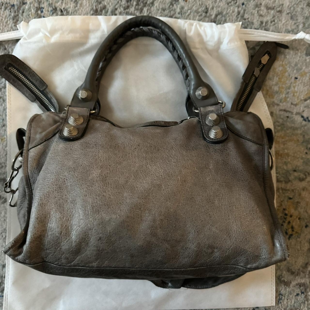 Preowned Authentic balenciaga city bag giant in faded grey