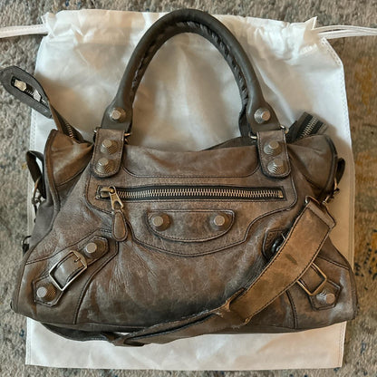 Preowned Authentic balenciaga city bag giant in faded grey