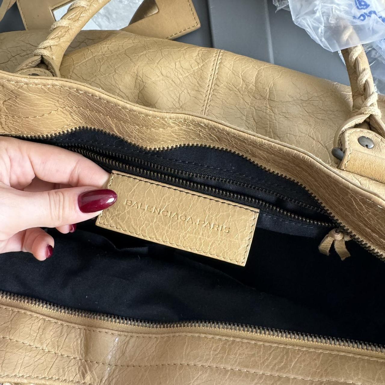 Preowned Authentic Balenciaga city bag